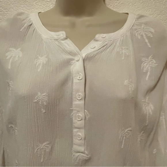 Z Supply White Button Up Blouse Top Embroidered Palm Trees Size Small - Picture 3 of 10